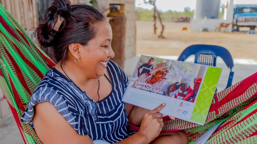 Entregado y socializado el segundo Manual de Interculturalidad construido entre Uniguajira y Enel Green Power