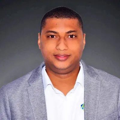 Arwin Jose Florez López - Colombia Arwin José Flórez López – Hexagon Mining – Colombia
Ponencia: Protegiendo a su activo más valioso —las personas—: seguridad avanzada con Hexagon CAS y OAS.